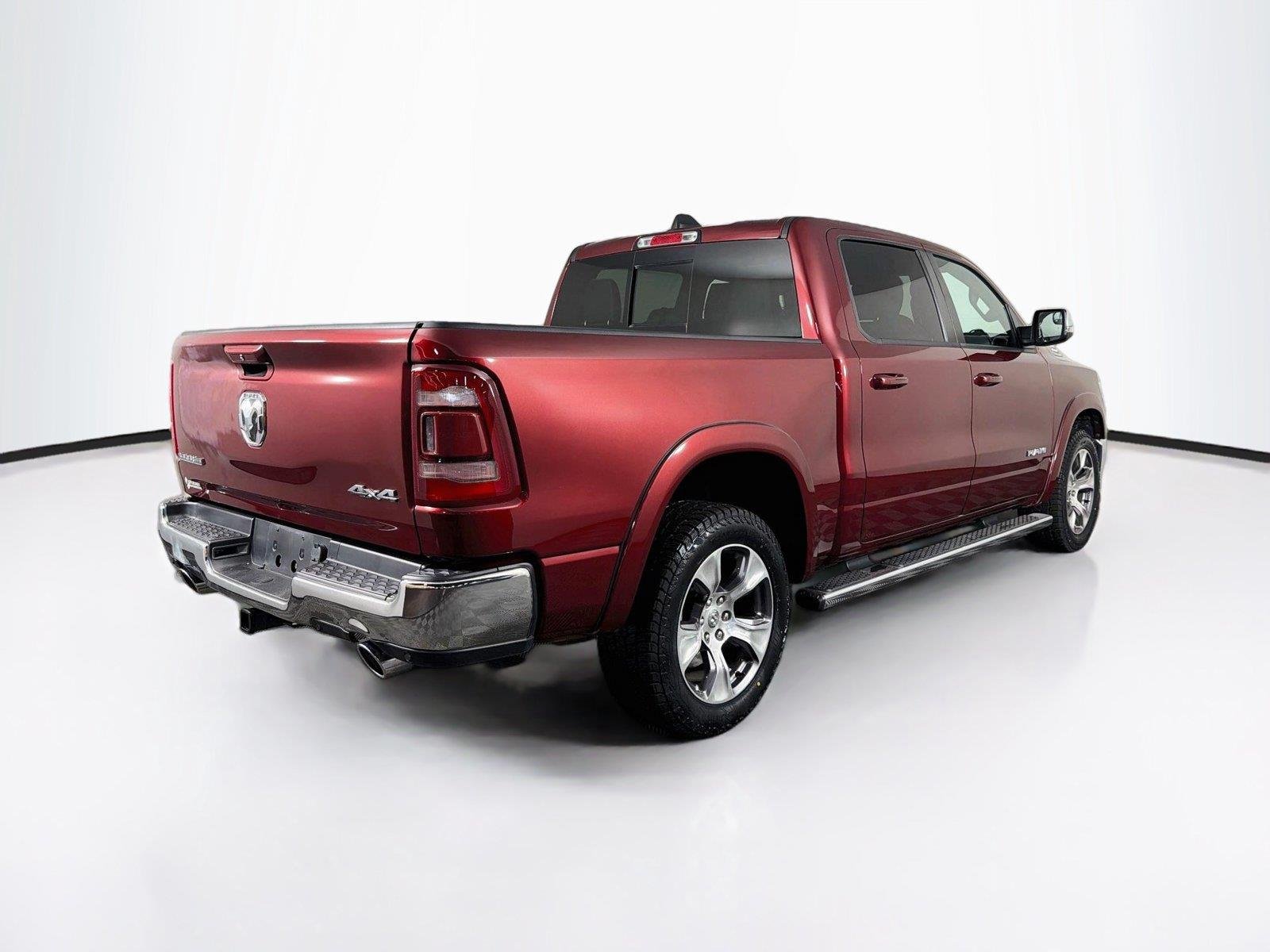 Used 2023 Delmonico Red Pearlcoat Ram Laramie image 11