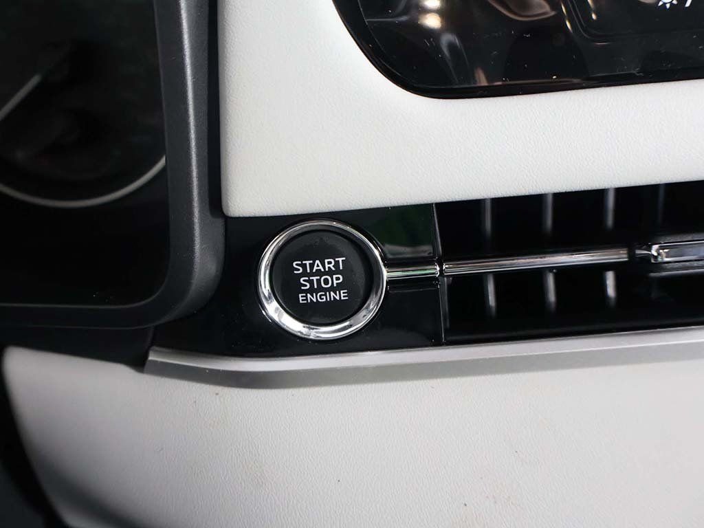 New 2026 White Mitsubishi SE 1.5T S-AWC image 40