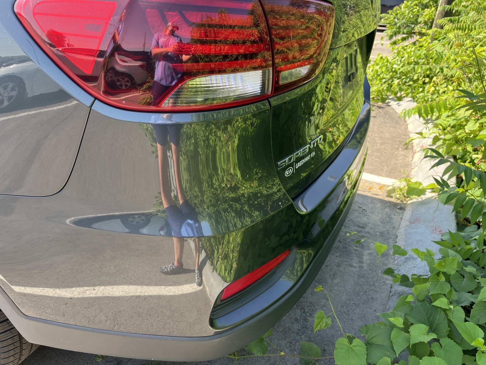 Used 2020 Gravity Grey Kia LX V6 image 7