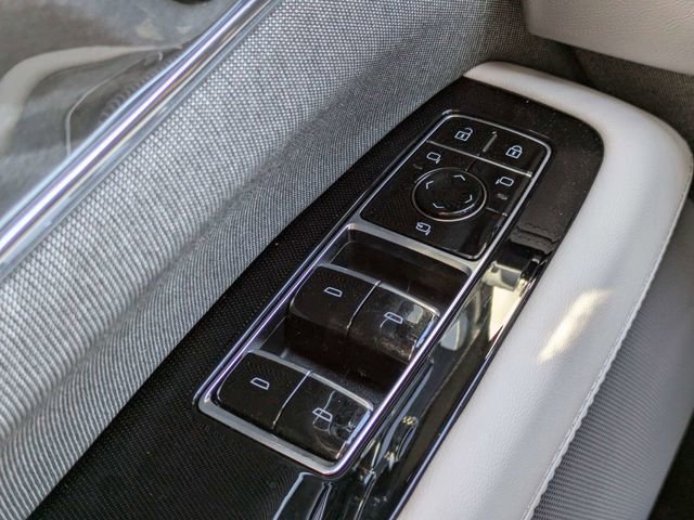 2025 Cadillac Escalade IQ Luxury 1 - Photo 23