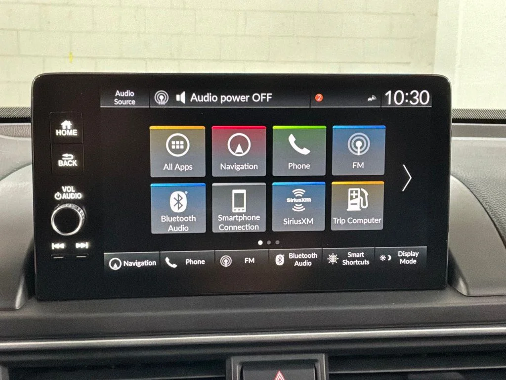 Used 2024 Modern Steel Metallic Honda Touring image 14
