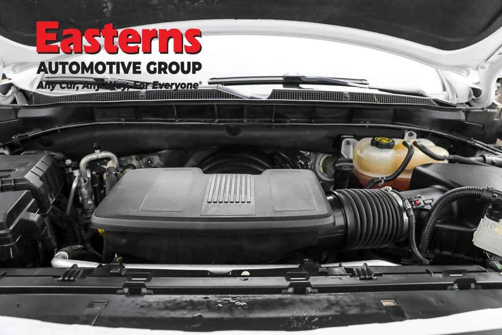 Used 2023 White Chevrolet LT image 7