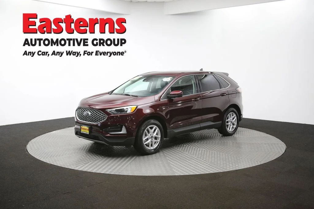 Used 2024 Red Ford SEL image 55