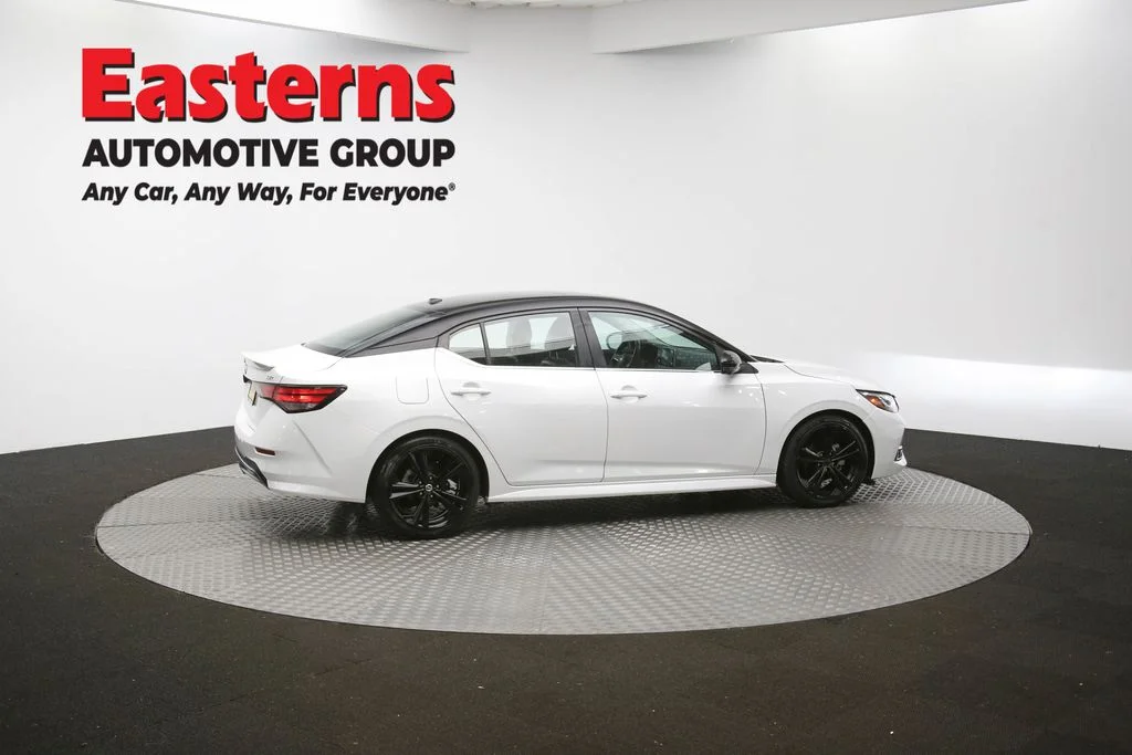 Used 2021 White Nissan SR image 41