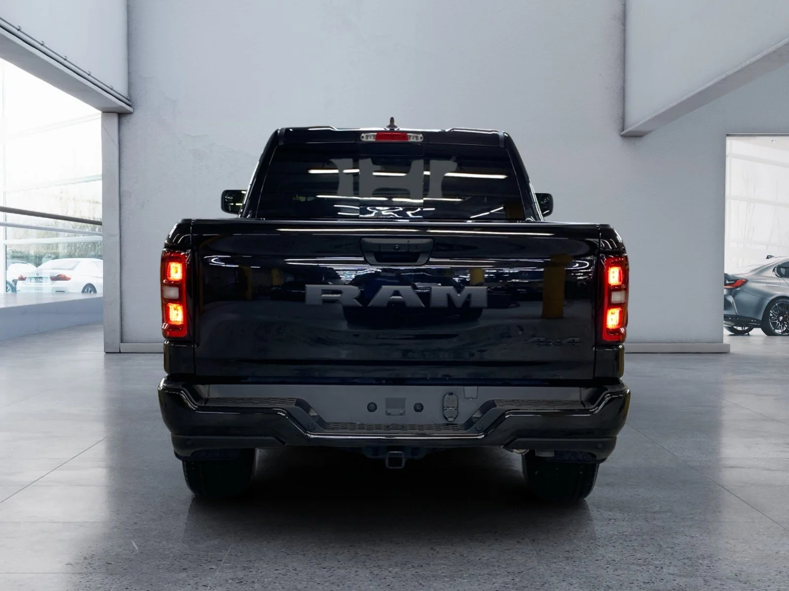 New 2026 Diamond Black Crystal Pearl Ram Express image 4