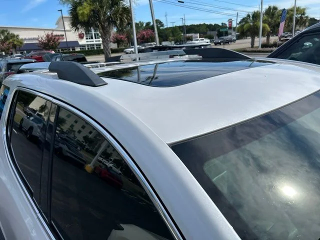 Used 2018 White GMC Denali image 5