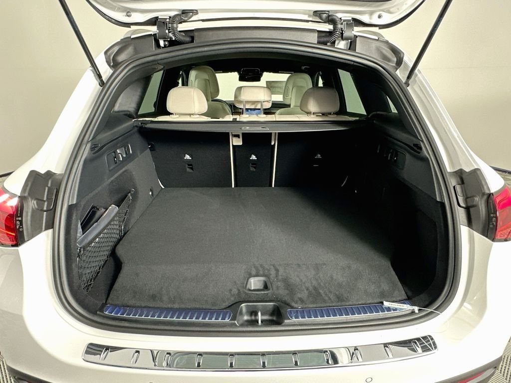 New 2027 Polar White Mercedes-Benz GLC 350e image 28