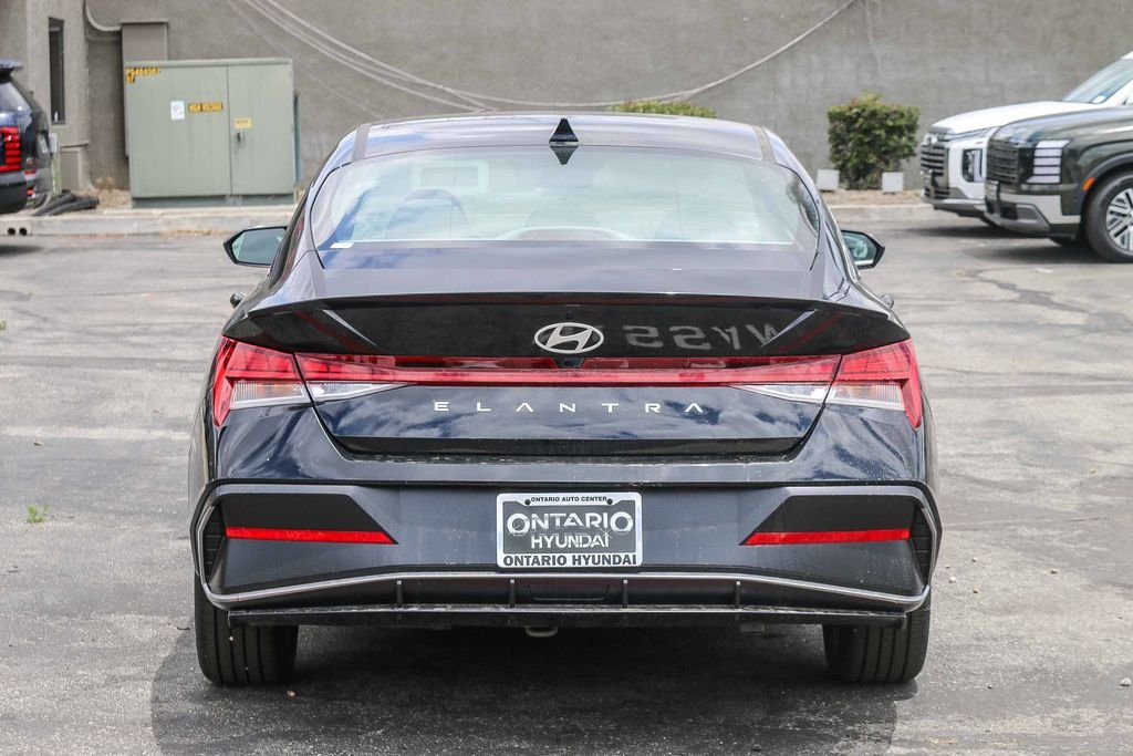 New 2026 Black Hyundai SEL Sport image 7