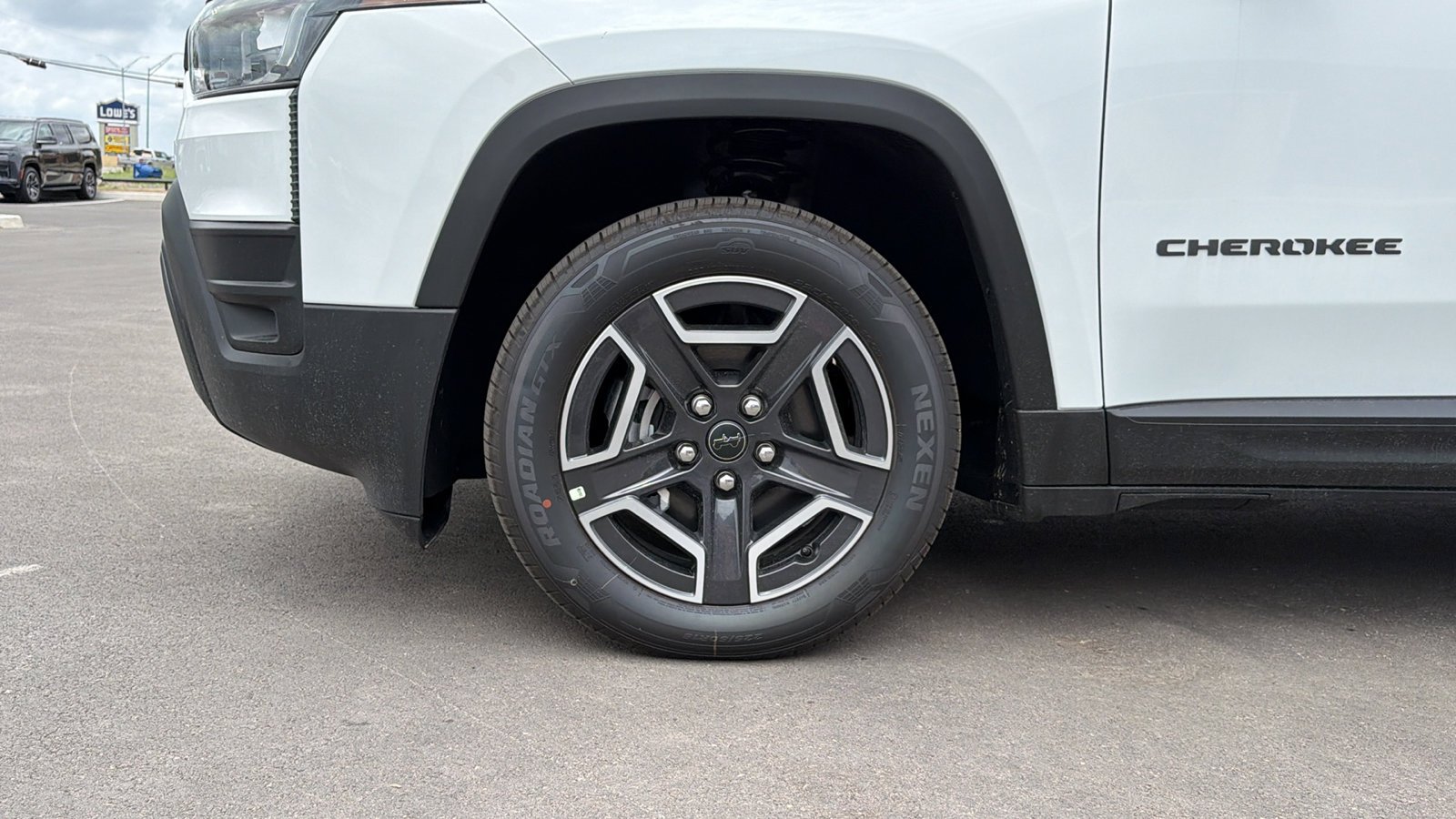 New 2026 Bright White Clear-Coat Exterior Paint Jeep Limited image 24