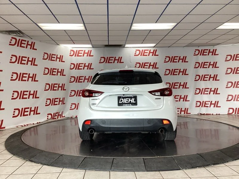 Used 2016 White Mazda i Grand Touring image 6