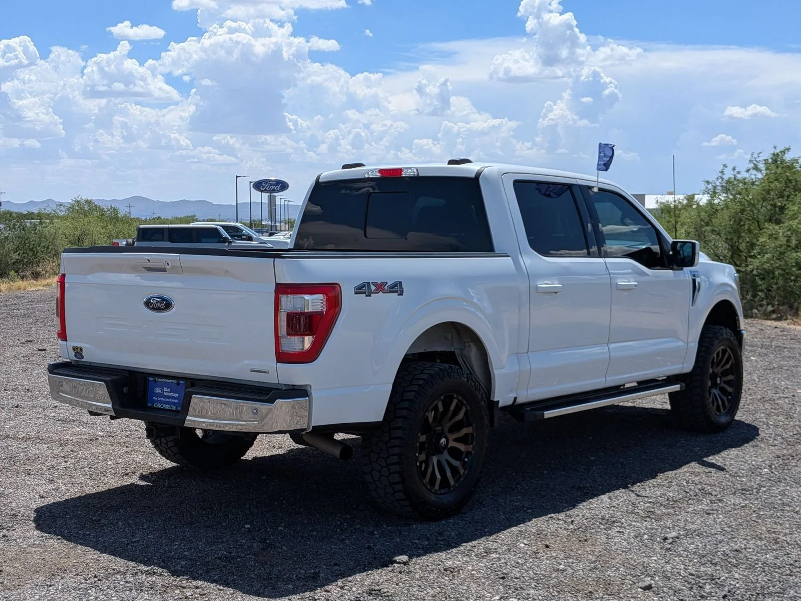 Certified Used 2022 White Metallic Ford Lariat image 5