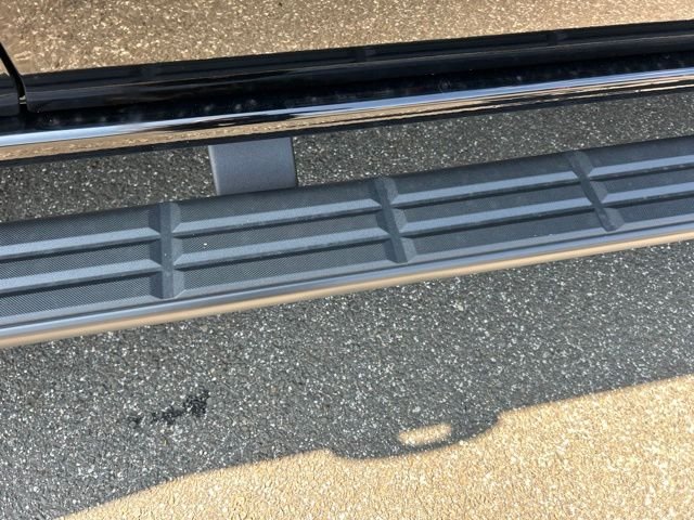 New 2026 Shadow Black Ford XLT image 11