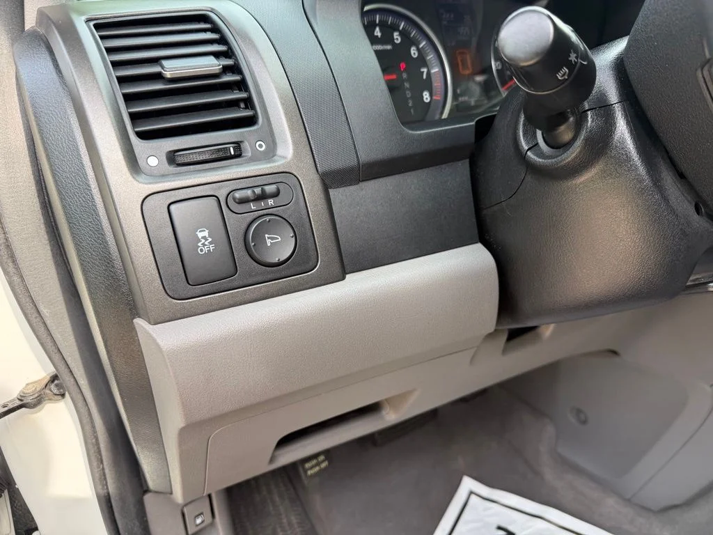 Used 2011  Honda EX image 14