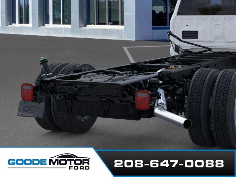 New 2026 Oxford White Ford F-450® XL image 21