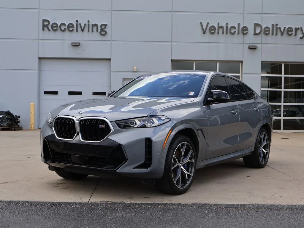 Used 2026 Gray BMW M60i image 3