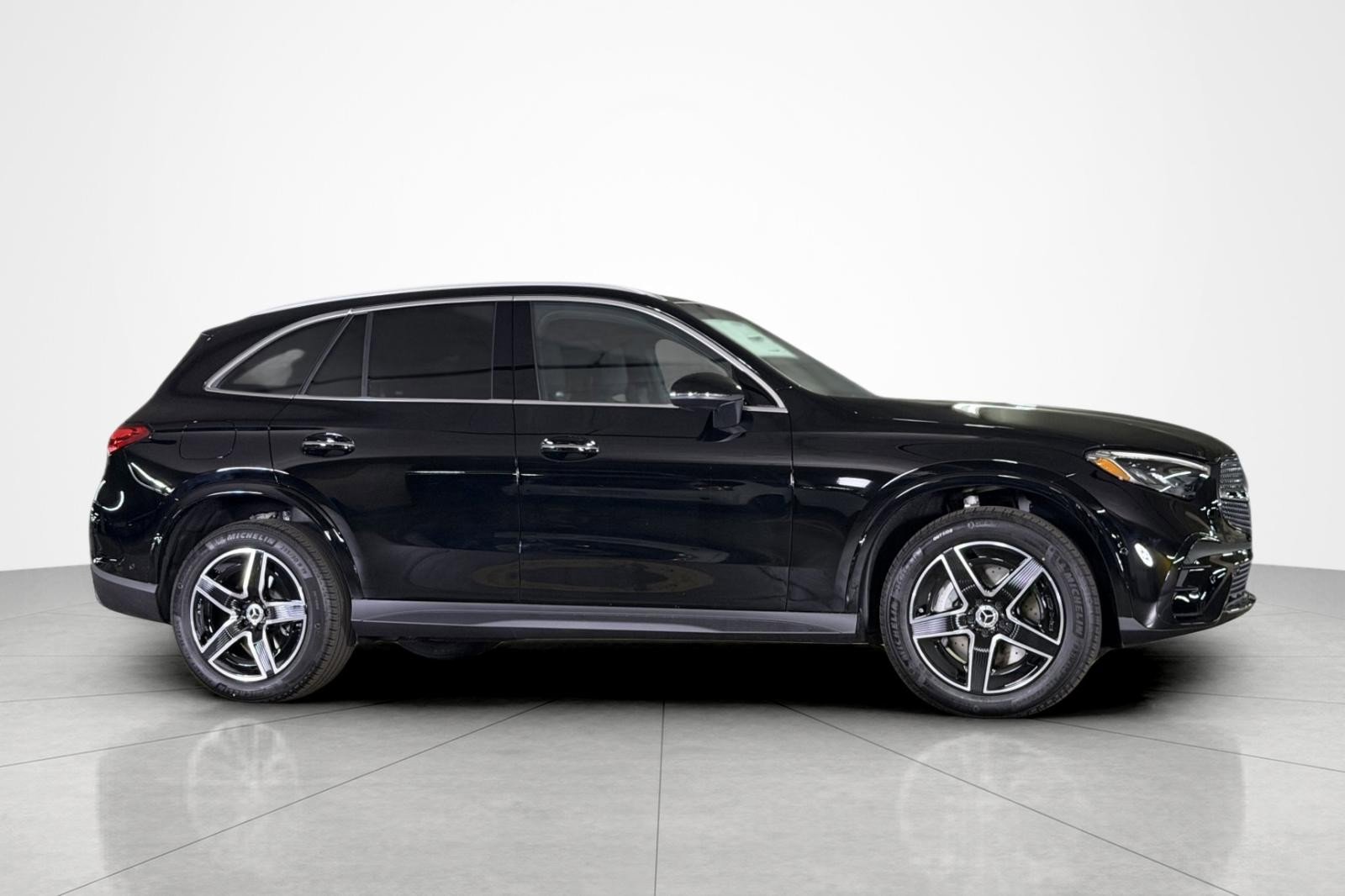 New 2026 Black Mercedes-Benz GLC 300 4MATIC® SUV image 32