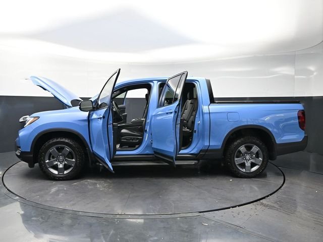 Used 2024  Honda TrailSport image 33