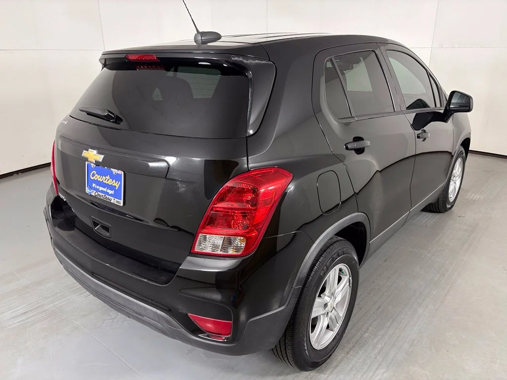 Certified Used 2020 MOSAIC BLACK METALLIC Chevrolet LS image 10
