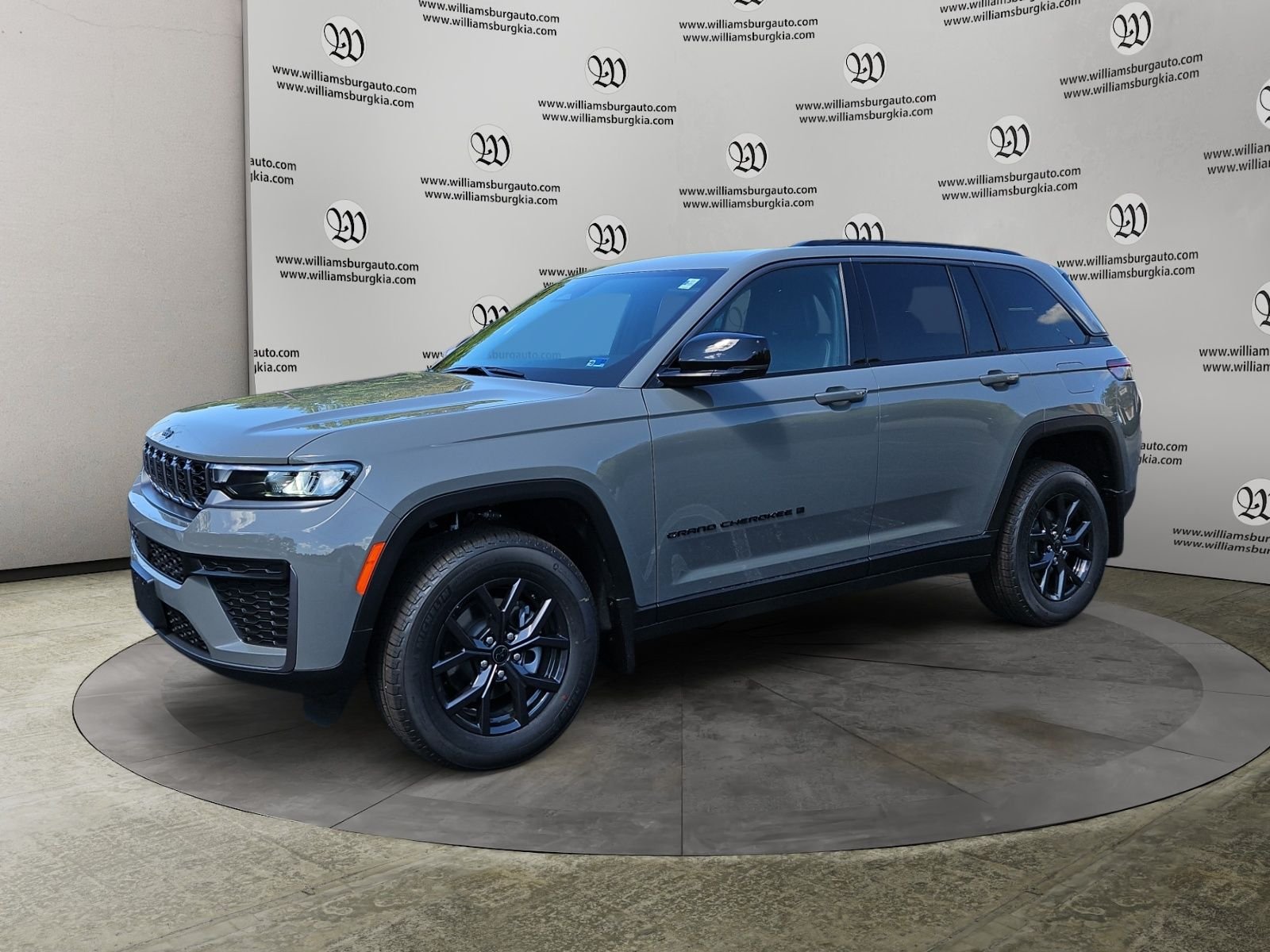 New 2027 Sting-Gray Clearcoat Jeep Laredo Altitude image 1