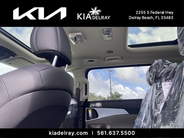 2026 Kia Carnival SX - Photo 15