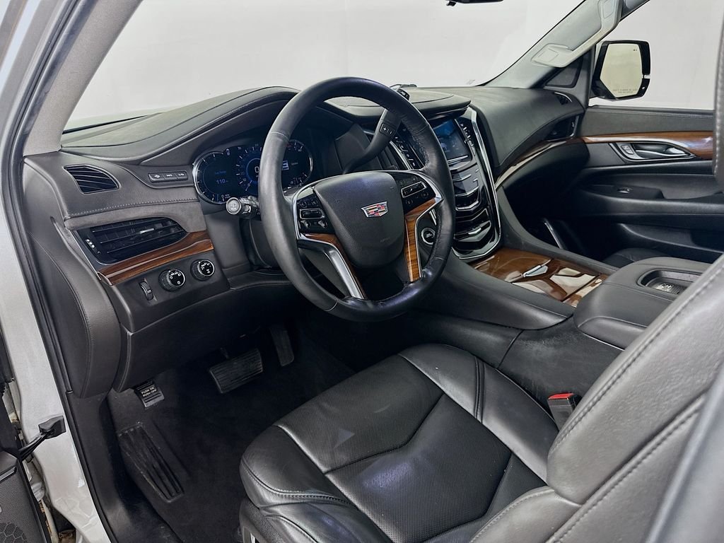 Used 2017 Radiant Silver Metallic Cadillac Luxury image 9