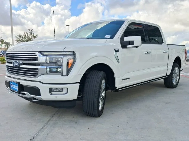 Used 2024 White Ford Platinum image 3