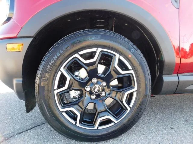 New 2026 Ruby Red Metallic Tinted Clearcoat Ford Outer Banks® image 50