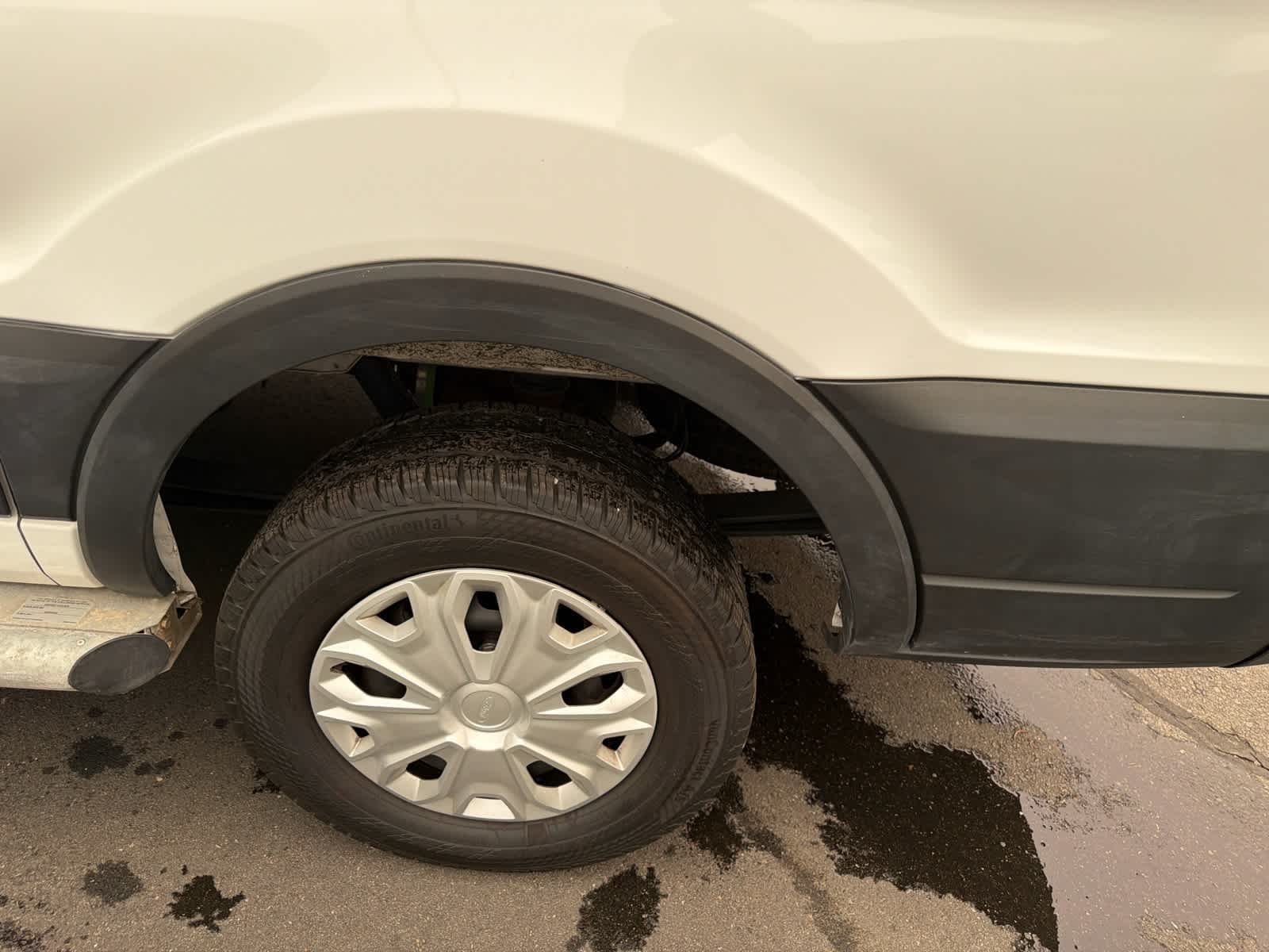Used 2025 Oxford White Clearcoat Ford  image 14
