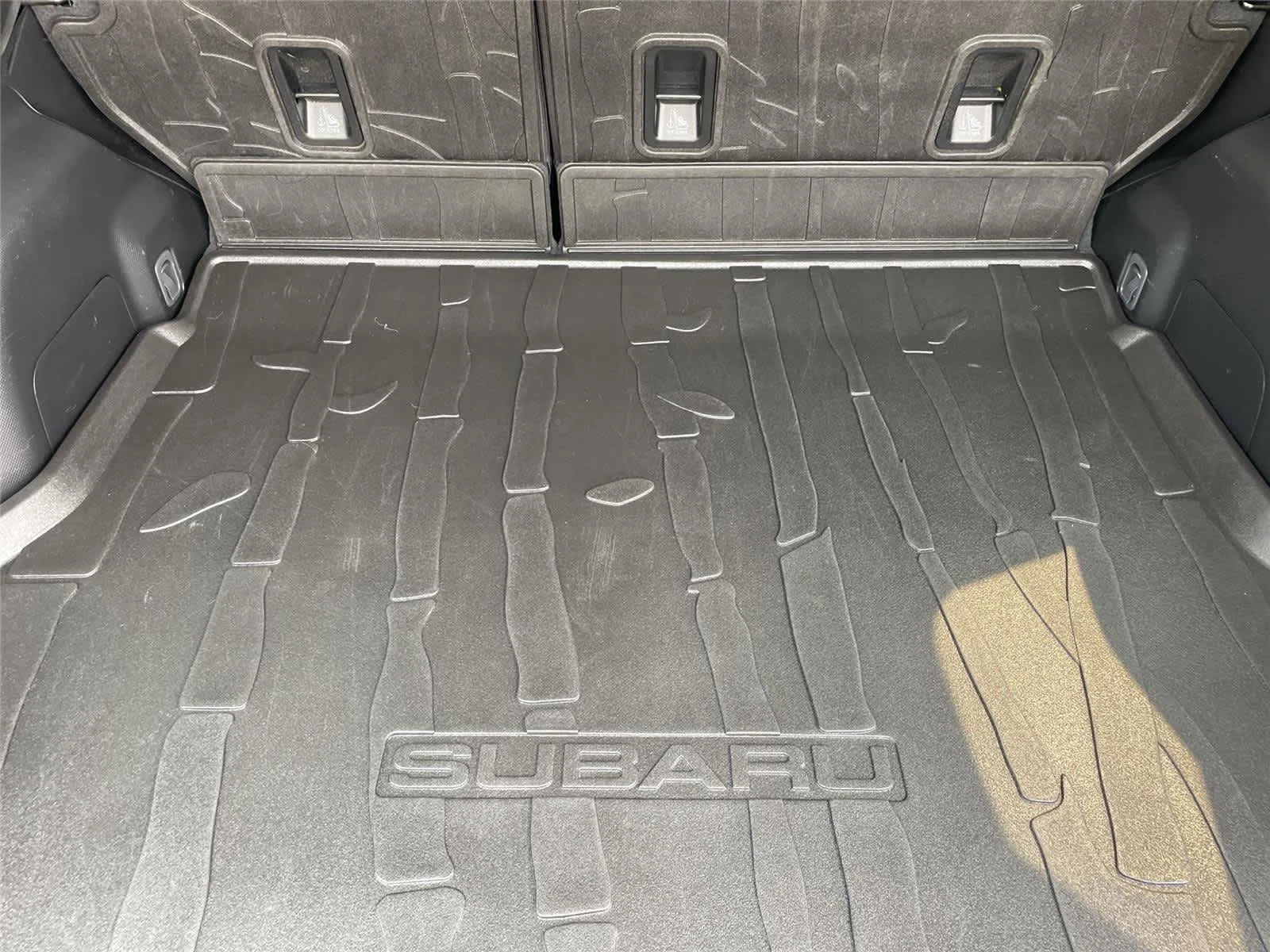 Used 2020 Magnetite Gray Metallic Subaru Premium image 16