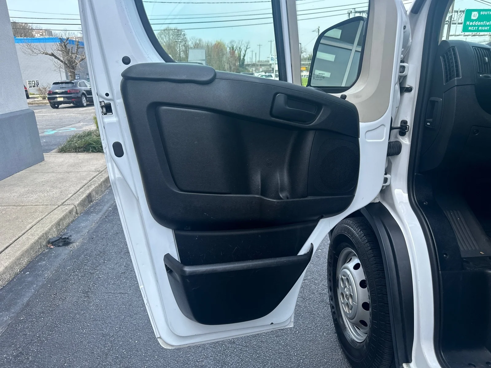 Used 2021 WHITE Ram  image 37