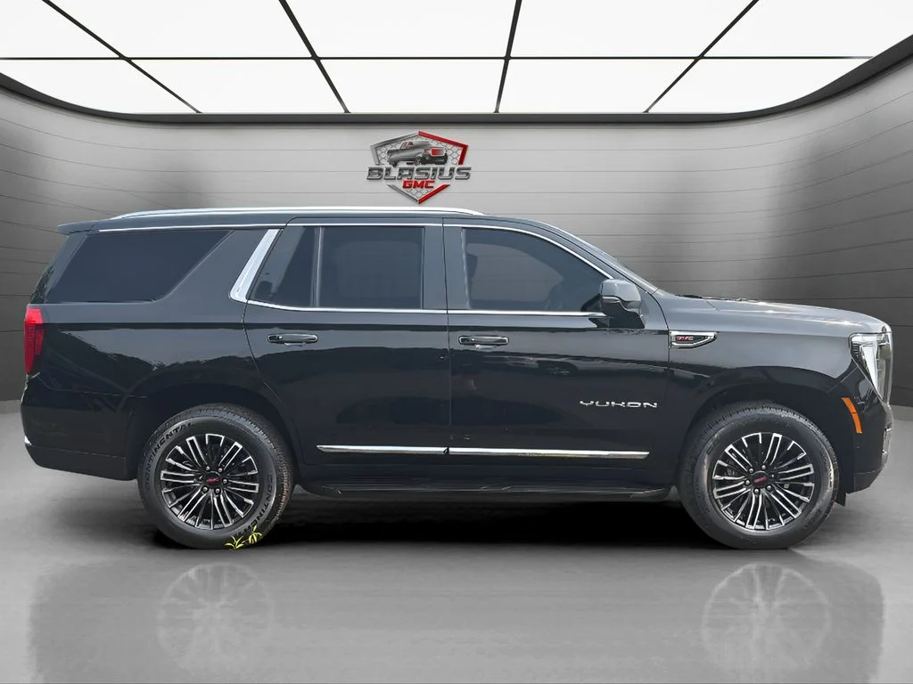 Used 2025 Black GMC Elevation image 6