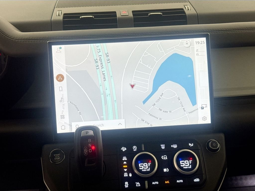 New 2026 Fuji White Land Rover X-Dynamic SE image 13