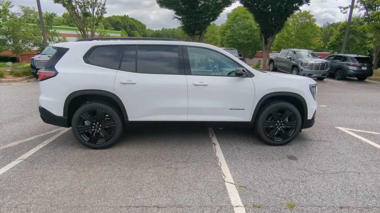 New 2026 Summit White GMC Elevation image 9