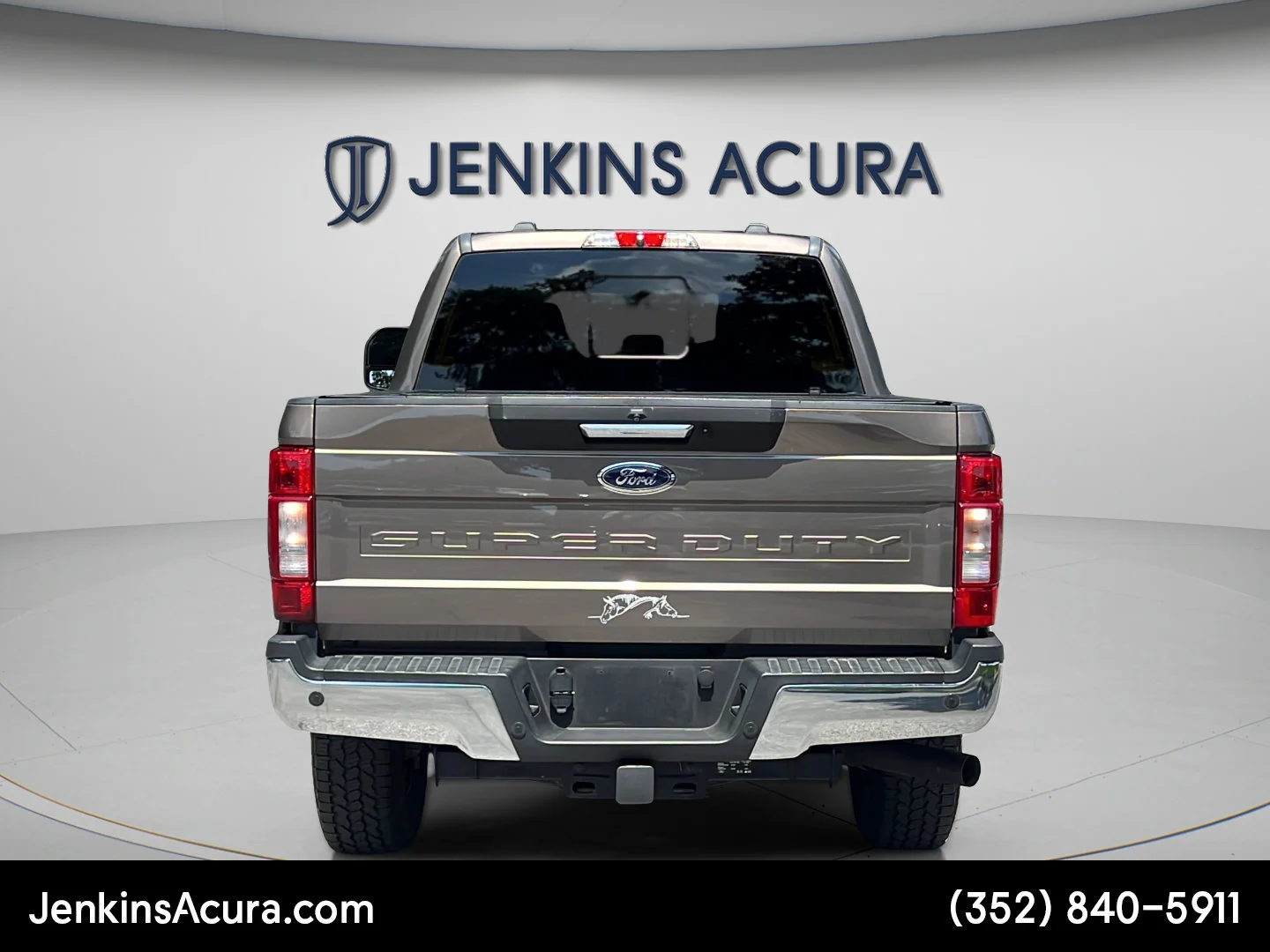 Used 2022 Stone Gray Metallic Ford LARIAT image 4