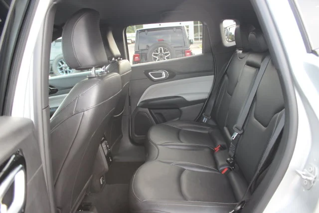 Used 2025 Silver Jeep Limited image 24