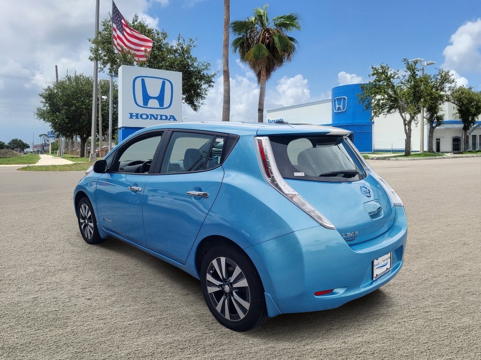 Used 2015 Morningsky Blue Nissan SL image 5