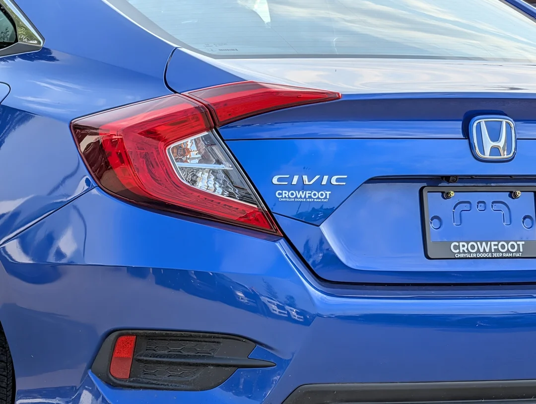 Used 2020 Blue Honda EX - - FWD - Sunroof - Heated Seats - Adaptive Cruise Control & More! image 11