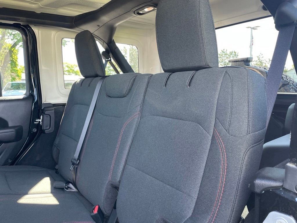 Used 2025 Black Jeep Rubicon image 31