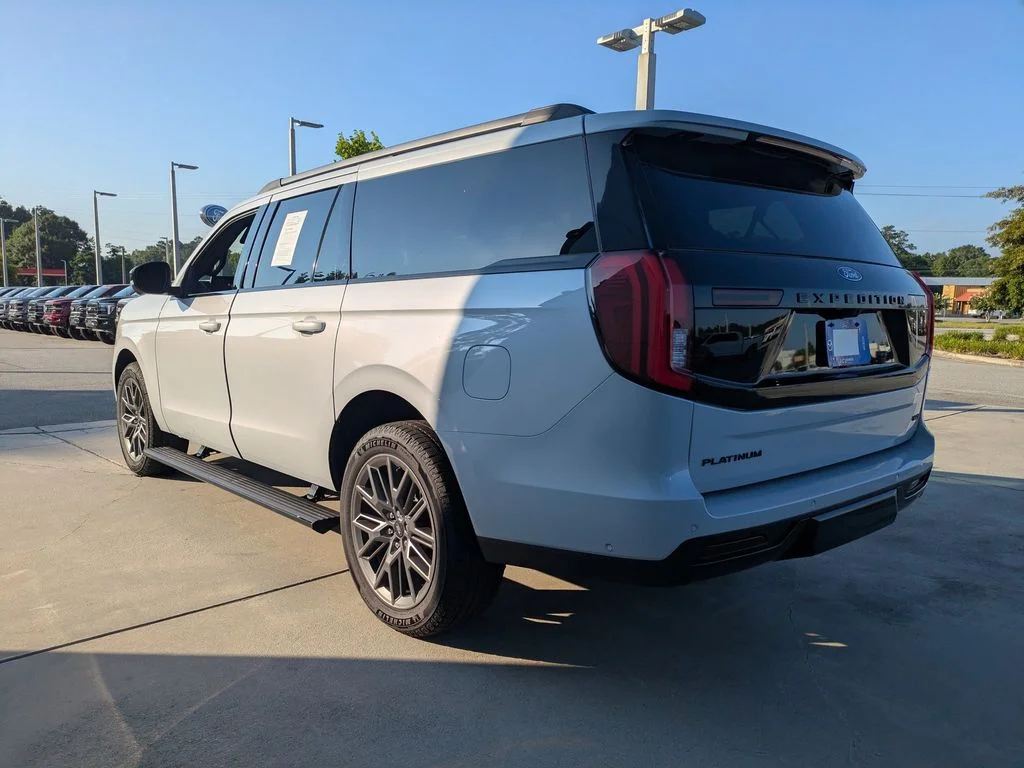 2025 Ford Expedition Platinum - Photo 6