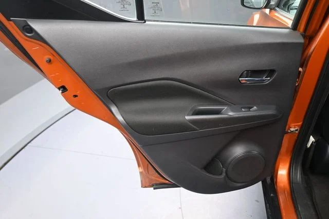 Used 2022 Orange Nissan SV image 25