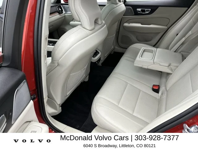 Used 2019 Red Volvo T6 Inscription image 23