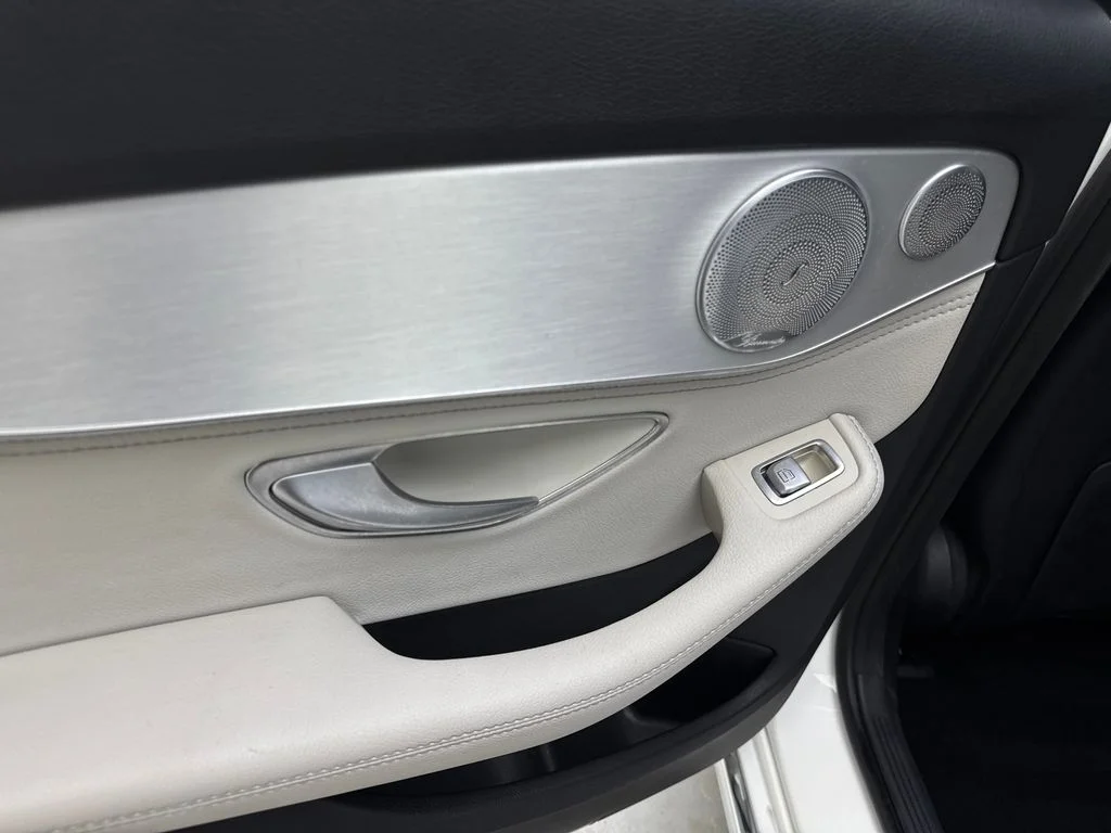 Used 2016  Mercedes-Benz C 300 image 37