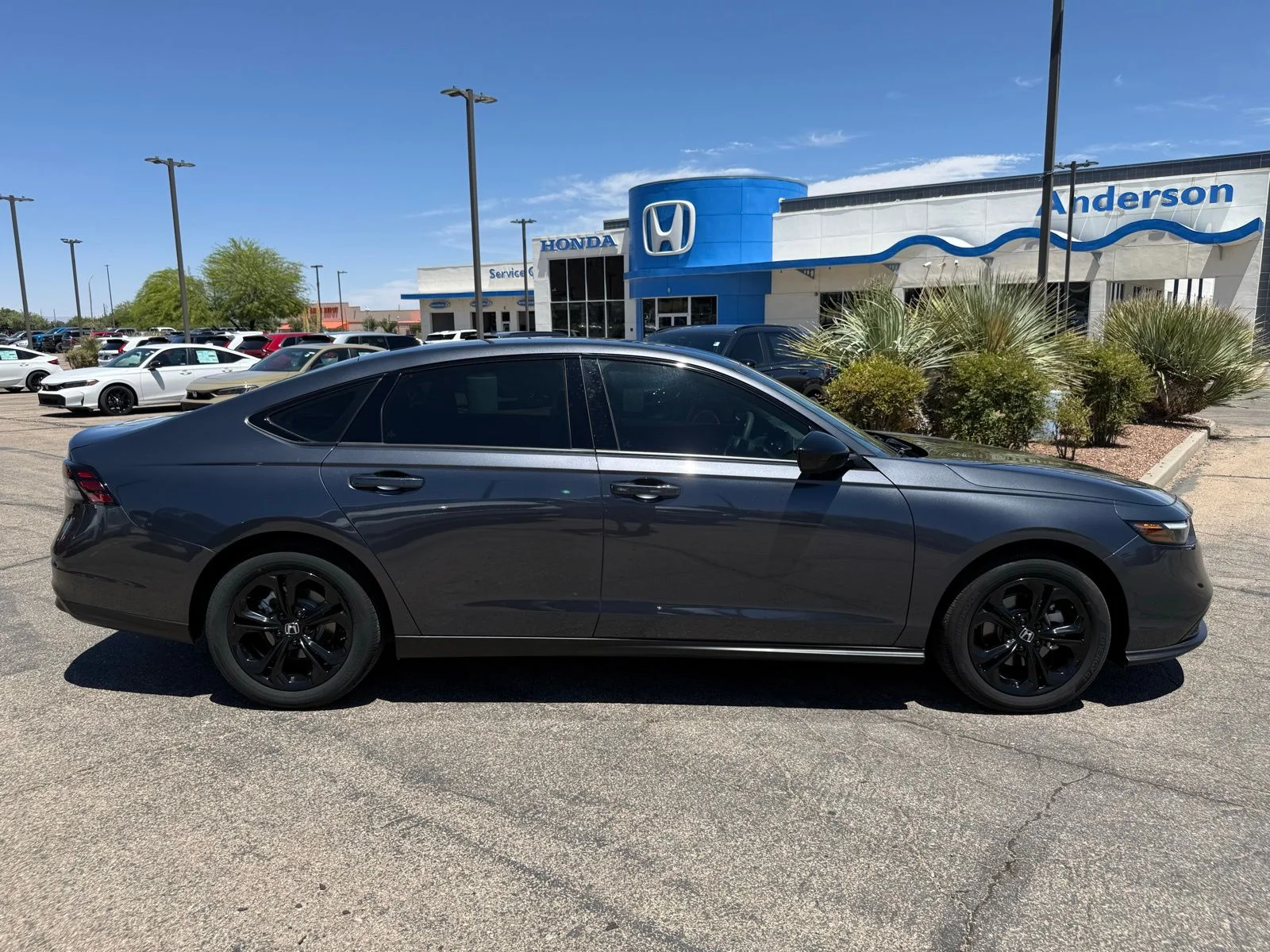 2025 Honda Accord SE - Photo 4