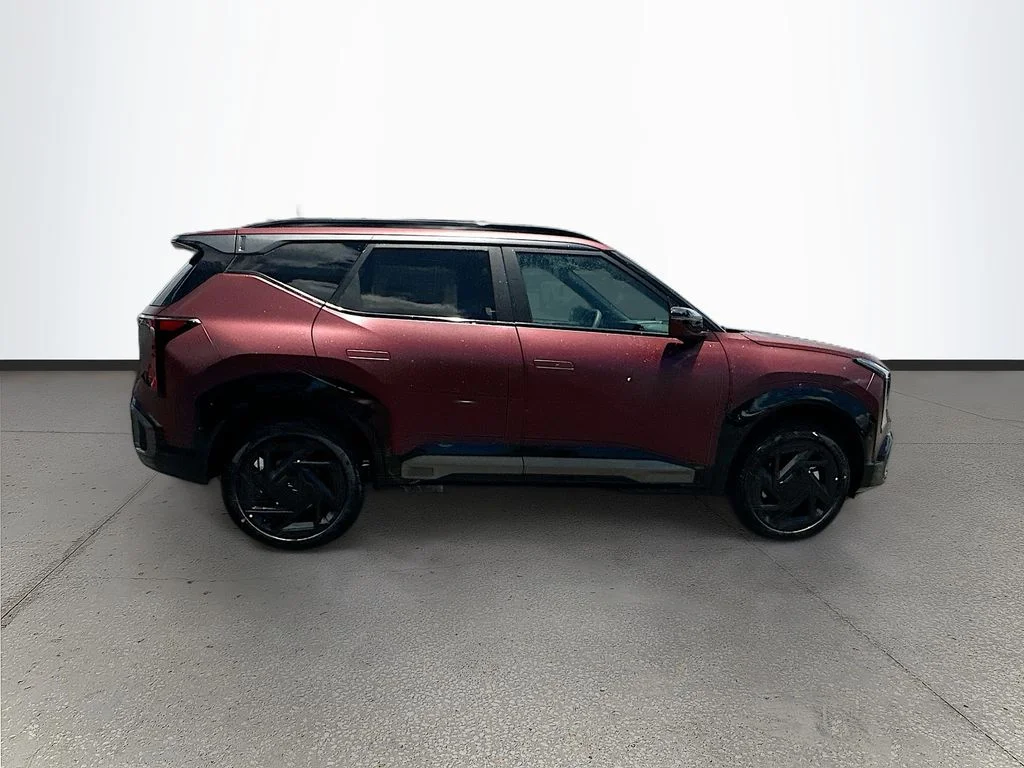 New 2027 Magma Red Matte Kia X-Line image 8