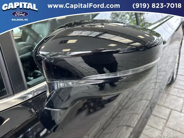 Used 2025 Black Chrysler Select image 12