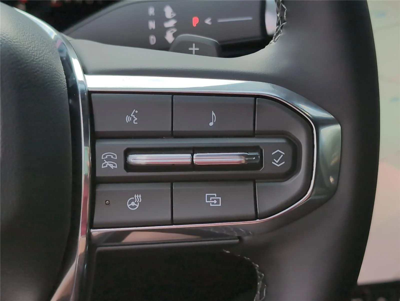 New 2026 Sterling Metallic GMC Elevation image 9