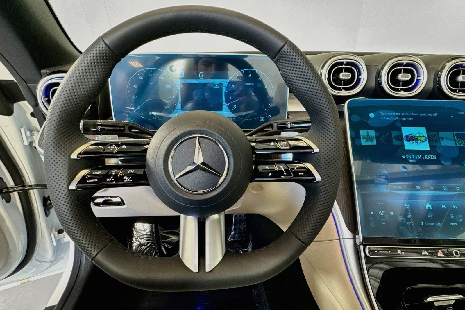 New 2026 Polar White Mercedes-Benz CLE 450 image 11