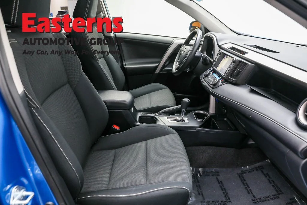 Used 2017 Blue Toyota XLE image 22