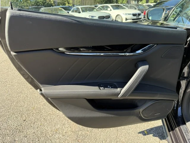 2022 Maserati Quattroporte Modena - Photo 12