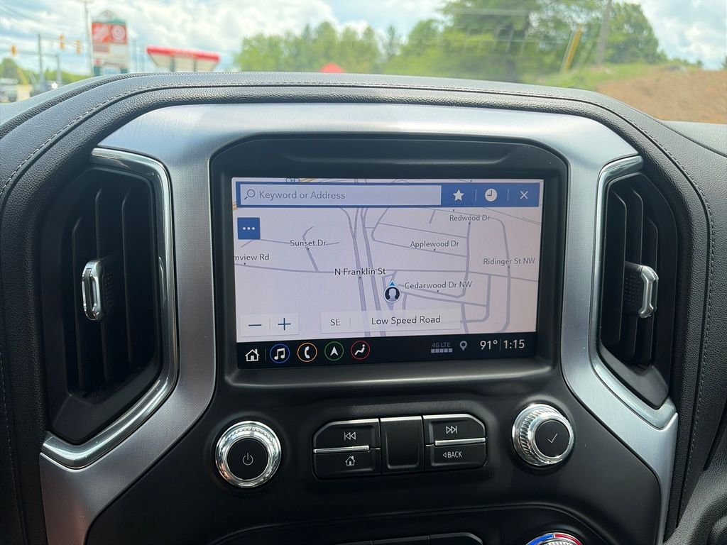 Used 2019 White GMC SLT image 20